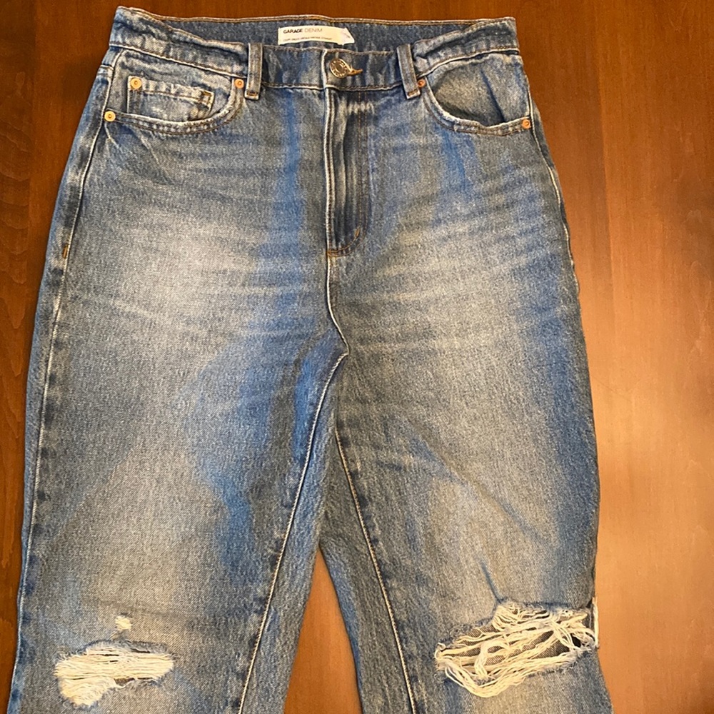 Garage denim straight leg distressed jeans size 7 or 28